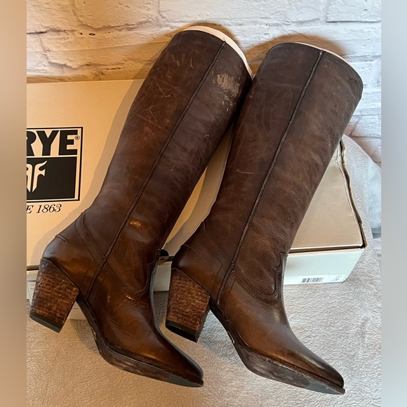 Frye Renee Seam Tall Pull On Boots - Picture 4 of 10